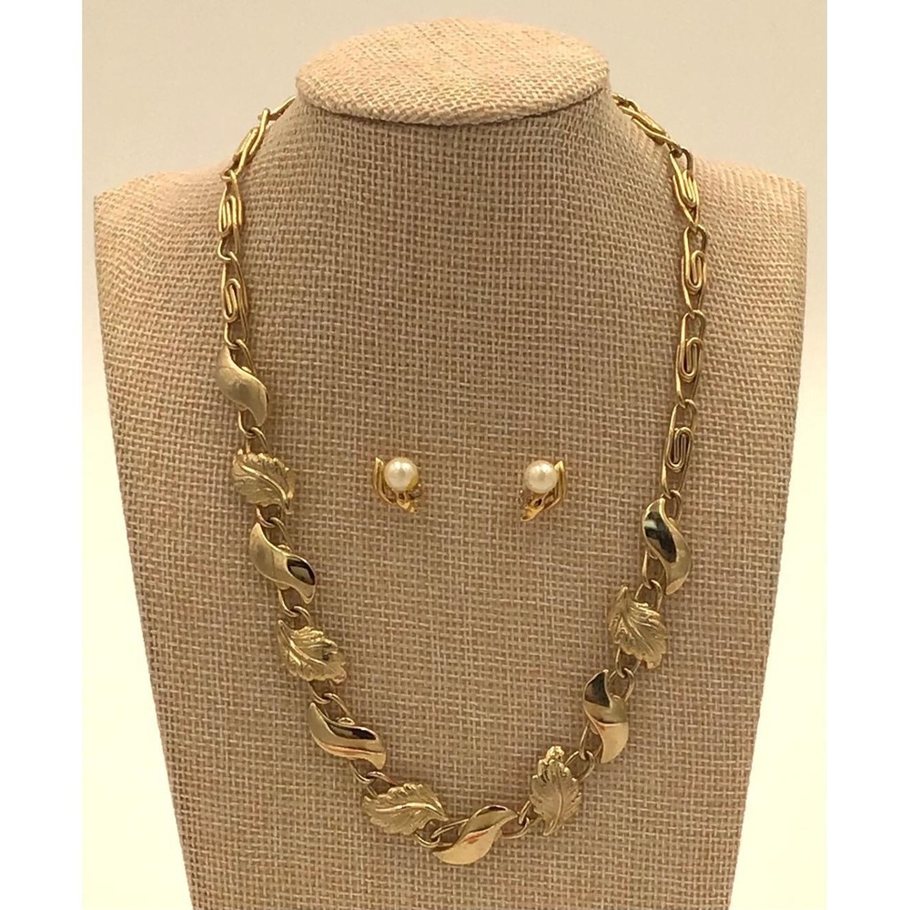VTG Gold Tone Leaf Swirl Necklace and Marshall Fields Faux Pearl Earrings MCM